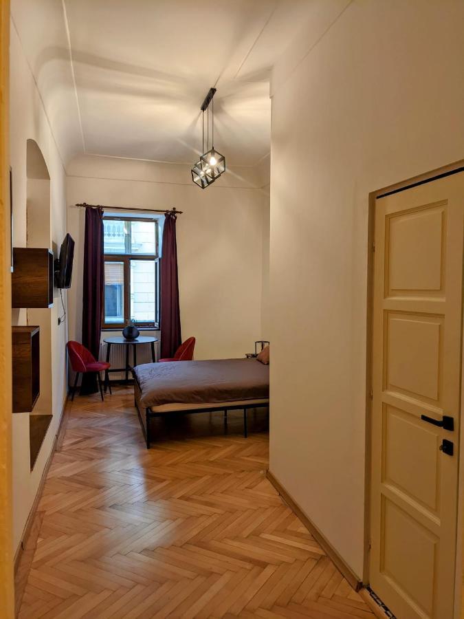 The Industrique Home - 3 Bedroom Apartment Timişoara Eksteriør billede